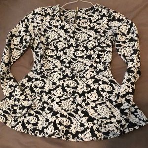Black /white peplum top size medium from dynamite
